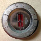 Gr.2.820 384993 Oldsmobile Standard Wheel Horn Cap Retainer Nos