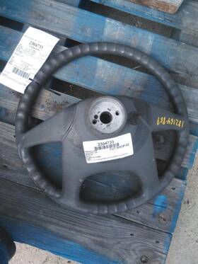 3547954 Freightliner 2304733 Replaces N/a Columbia 120 2005 Steering Wheel