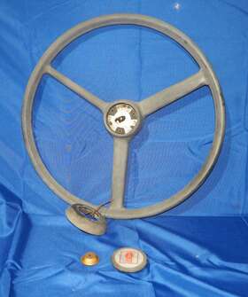 K214-b-124 Kenworth 3 Spoke Steering Wheel Assembly With Horn Pad Genuine Warranty