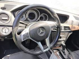 235.mb1e12 Mercedes-benz 12 C250 Steering Wheel 172 460 29 03 9e38 Oem