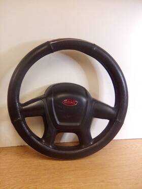 S63-6043 Peterbilt 2016 579 Steering Wheel Assembly
