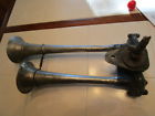 T-212688 Bw Vintage Air Horns
