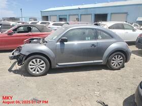 235.vw1c17 Volkswagen Steering Wheel 2017 Beetle