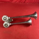 Vintage Truckers/boat Hadley "sound Of Safety" (11670) Dual Trumpet Air Horn. Fixed Price $102.88.