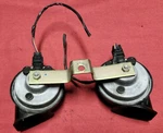 2000-2006 Bmw X5 High & Low Note Horn Set 8387342 8387347 Oem. Fixed Price $50.00.
