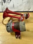 Vintage Bosch Fanfare Oem Compresor Horns Bmw Porsche Vw Volkswagen M2B8. Fixed Price $44.99.