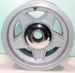 Ferrari 365 GTB/4 Daytona Wheel Rim 109186 7 1/2X15 Cromodora 42 Rudge Hub 512BB. Fixed Price $900.00.